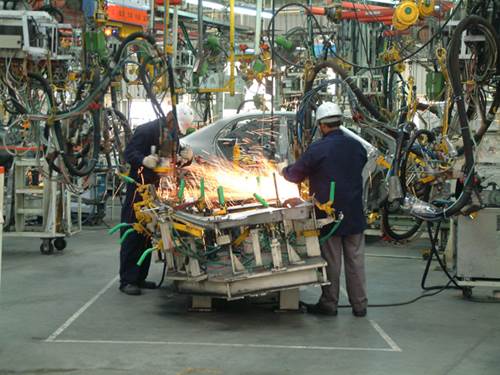 Machinery Technicians at Work
